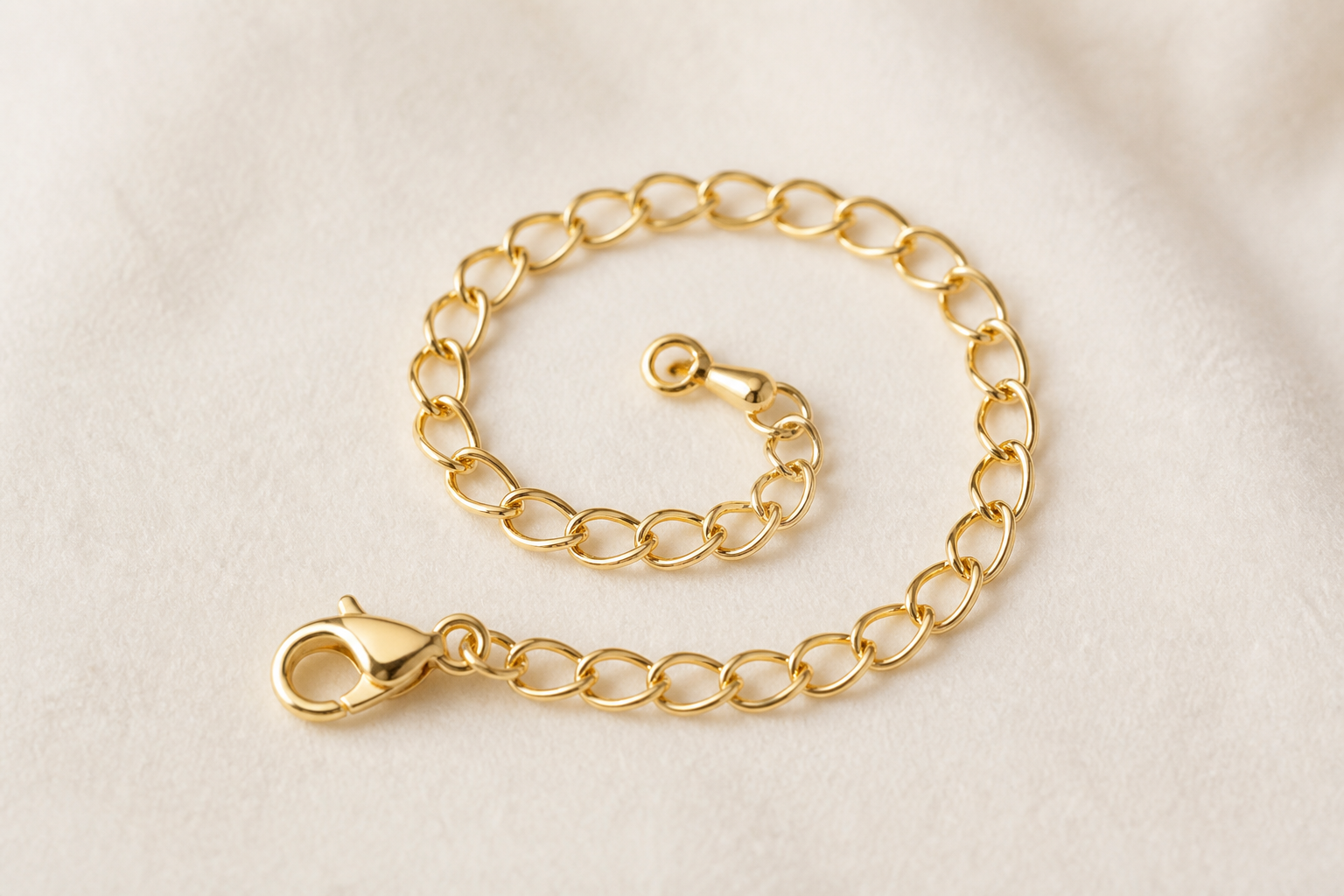 A chain extender